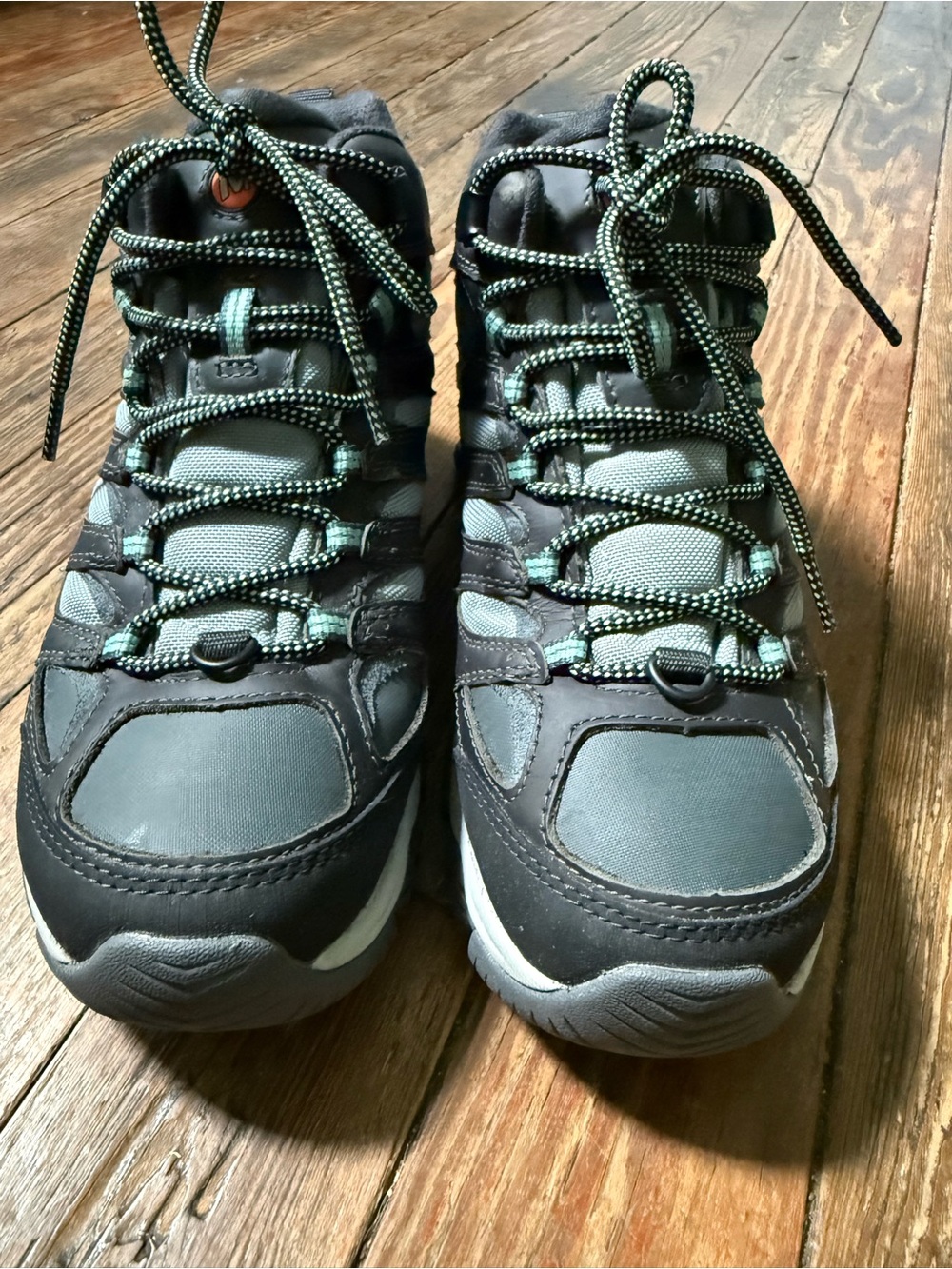 Merrell Black Gray Hiking Shoes with Mint Highlights - Picture 2 of 8